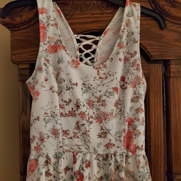 Jessica Simpson Women's Lace Up Back Dress - Picture 8 of 11